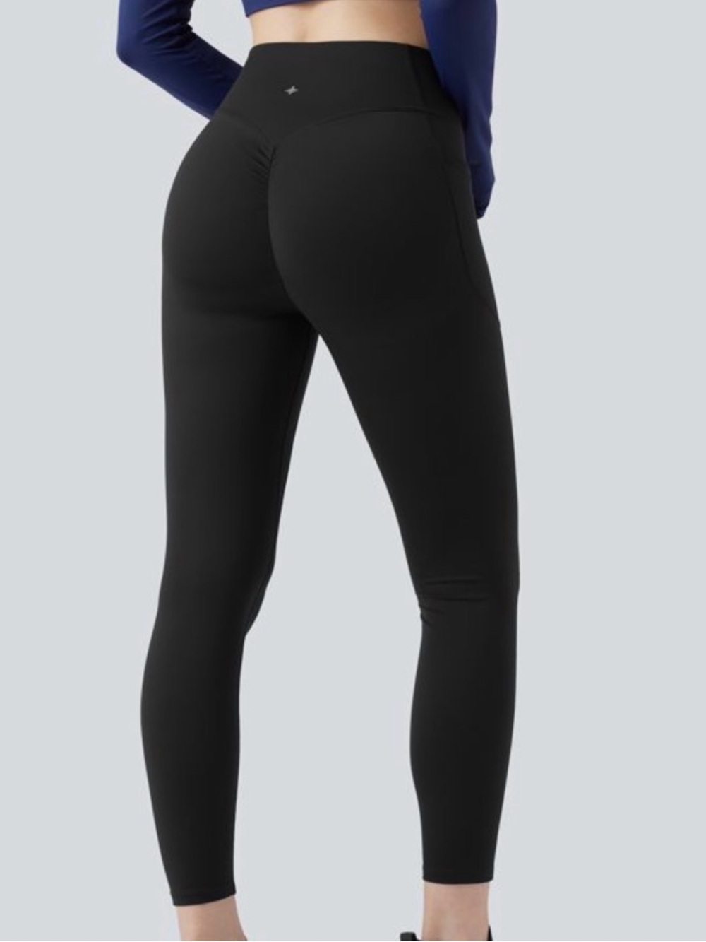 Halara RARE Viral Leggings BBL Removable Butt Pads High-Waist Scrunch NWT SMALL